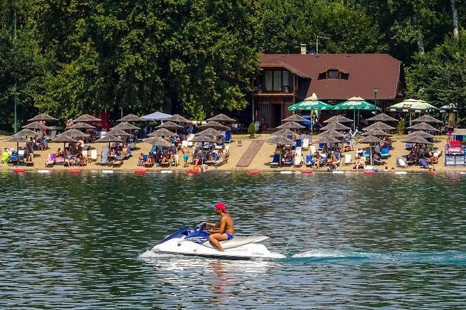 Ada Lake Tour - Ada Ciganlija and Ada Safari: nature, animals, and a calm start
