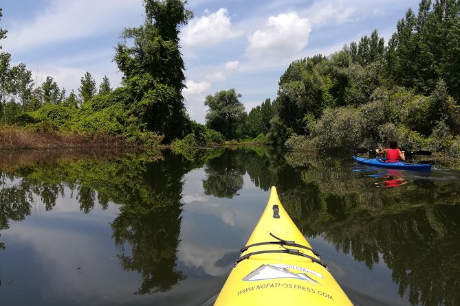 Belgrade Amazon Kayak Adventure - Learning your pace: how the guide keeps the group together