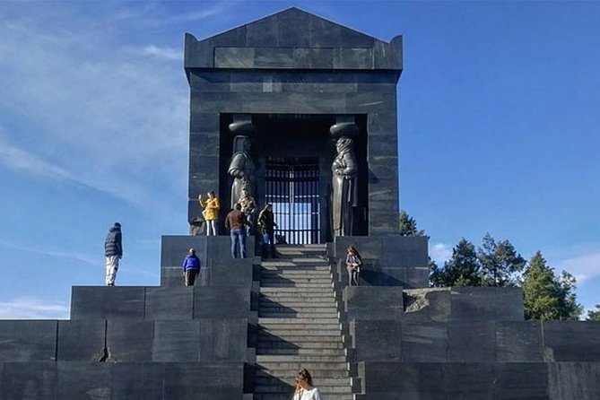 Belgrade City Tour and Avala Mountain - Temple of Saint Sava: Europe’s biggest Orthodox church, in context