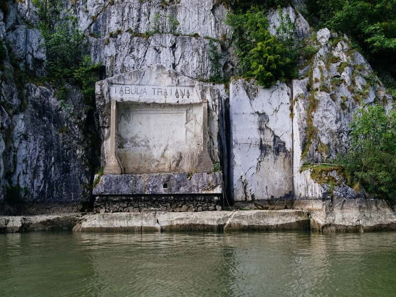 Belgrade: Iron Gate Park, Speedboat Ride, and 2 Viewpoints - Golubac Fortress and Hat Tower, where the Danube looks widest