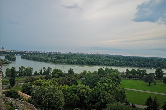 Belgrade Sightseeing Half-Day Trip Old and New Belgrade - St Sava Temple in Vračar: the dome you will notice everywhere