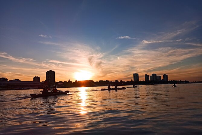 Belgrade sunset kayak tour - Training, safety belt, and the included anorak you will actually use