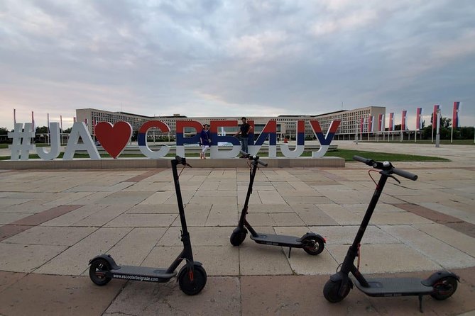 E-Scooter Communist Yugoslavia Tour - Why New Belgrade Looks So Different From the Old City