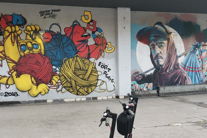 E-Scooter Street Art Tour - Stop 2: Dorćol Platz, Alternative Belgrade and a Beer Option
