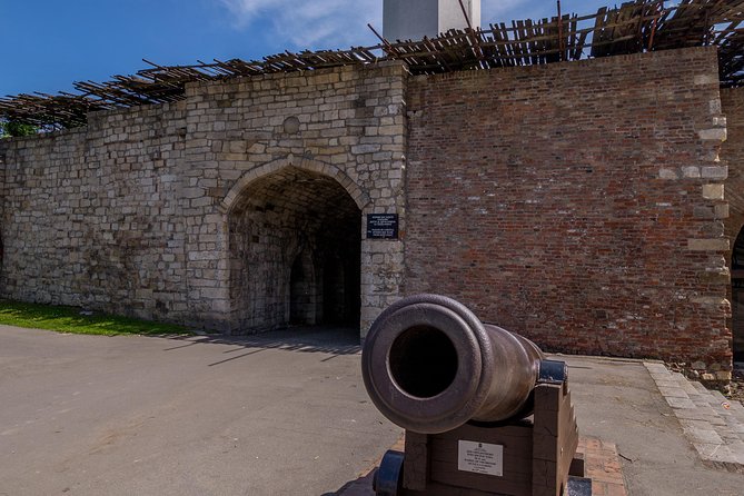 Feel Belgrade Welcome tour - Kalemegdan Park and Belgrade Fortress: viewpoints, monuments, and the Sava angle
