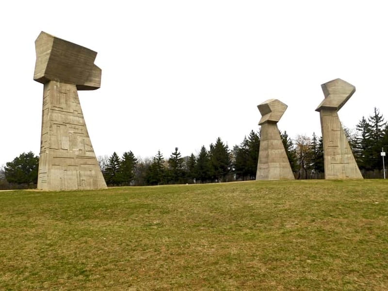 From Belgrade: Niš and Devil's Town Private Day Tour - Niš Fortress, Squares, and the Constantine Thread Through the City