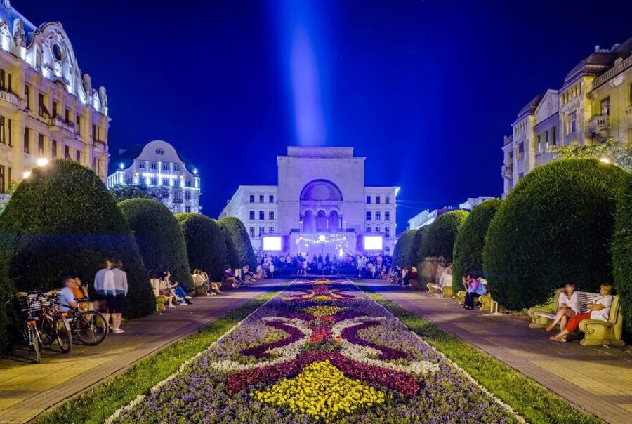 From Belgrade: Private Day Trip to Romania - The best reason to go: Timișoara in one packed, smart day
