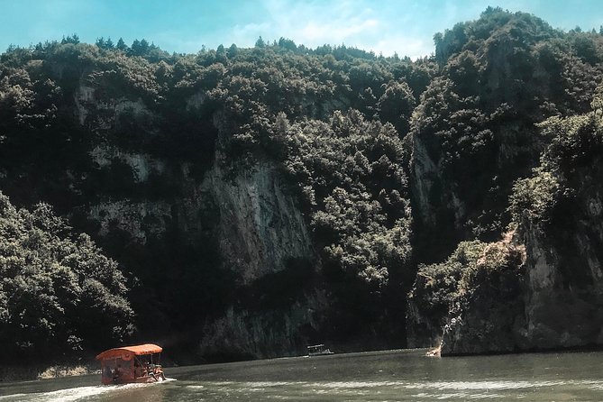 From Belgrade:Uvac Nature Reserve Tour - What to wear for a reserve day in Serbia