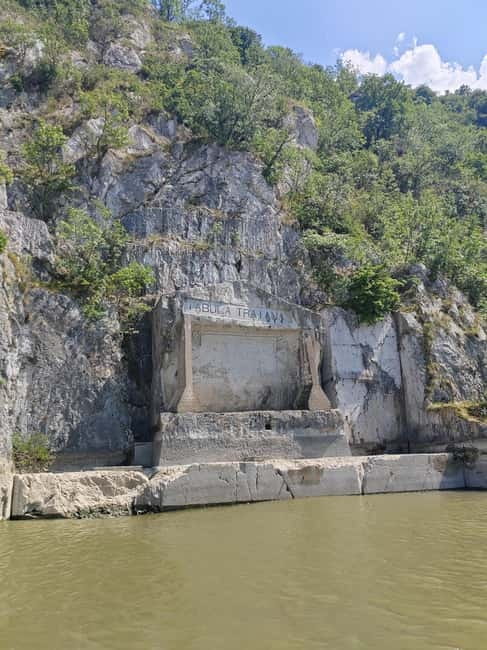 Golubac Fortress and Iron Gates + optional boat ride - Lepenski Vir: stone-age settlement, with modern interpretation