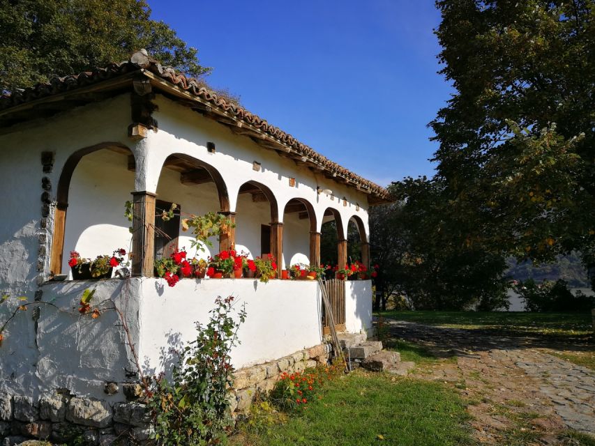 Iron Gate Tour: Golubac Fortress, Lepenski Vir+National Park - Kapetan Mišin Breg: a hands-on stop with extra time to look around