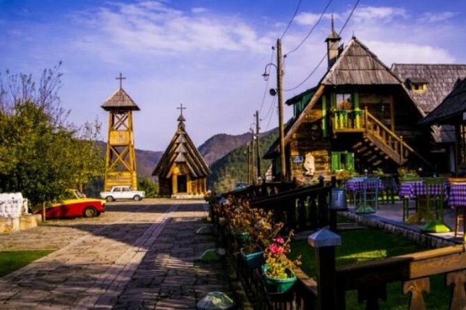 National Park Tara: House on Drina river, Banjska Stena View Point & Wooden Town - Stop 2: Drina River House, the Little House on Drina effect
