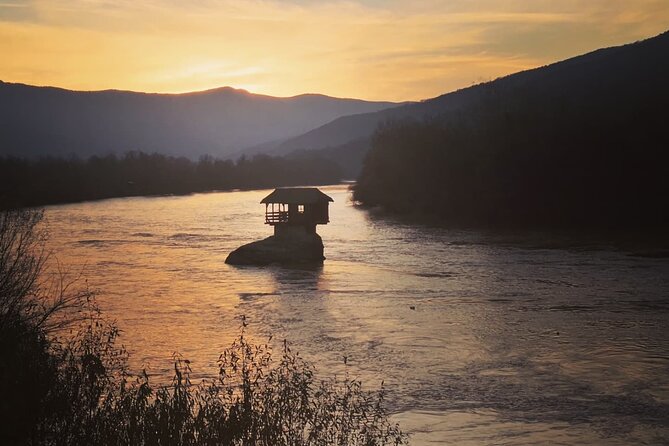 National Park Tara: House on Drina river, Banjska Stena View Point & Wooden Town - Stop 5: Drvengrad (Kustendorf), a film-set village you can walk