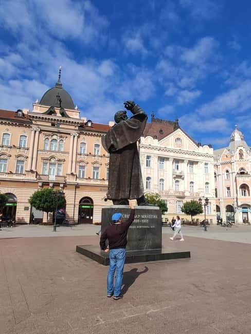 Novi Sad: Walking Tour city center and Petrovaradin Fortress - Across the Varadin Bridge to Petrovaradin Fortress