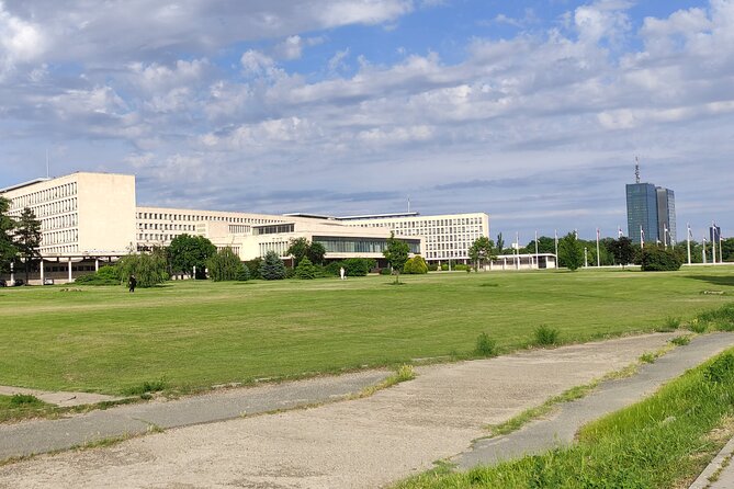 Private 4 Hours Space Architecture Tour in Belgrade - Price and timing: how the 4 hours actually feel
