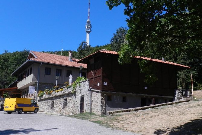 Private tour to Avala - The real win is private transport, pickup to drop-off