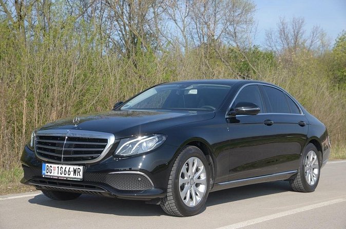 Private transfer from Belgrade Airport - Comfort for small groups: why the up-to-3 pricing works