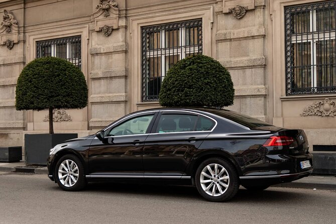 Private transfer from Belgrade or Belgrade Airport to Novi Sad - The car experience: air-conditioning, room for luggage, and Wi-Fi