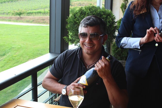 Private Wine Tour in Royal Region - What you really pay for: wine tastings and lunch math