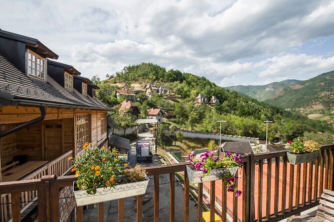 Western Serbia: Drina River House & Mokra Gora (Sargan 8 + Drvengrad) - Bajina Bašta Area and Drina River House: One Stop, One Icon