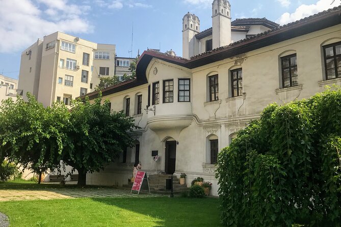 Your Own Belgrade: Unexpected Treasures of the City - Terazije and Kralja Milana: the center with hidden art